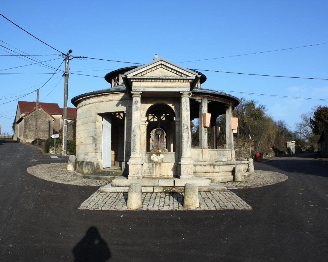 Le Vieux Presbytere Confracourt Екстер'єр фото