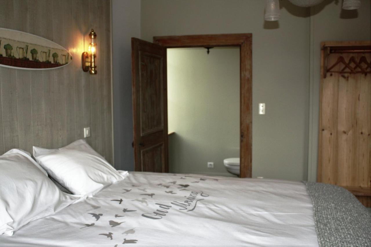Le Vieux Presbytere Confracourt Екстер'єр фото