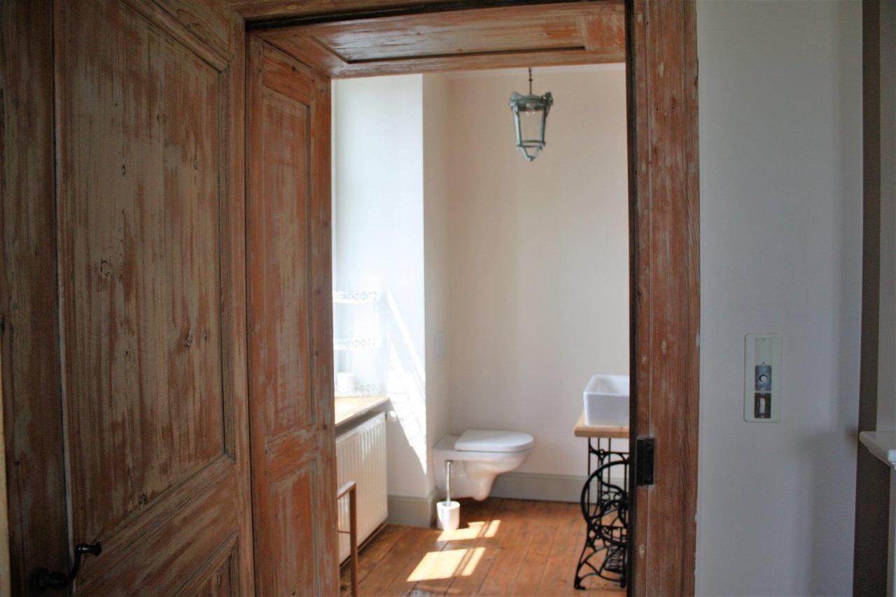 Le Vieux Presbytere Confracourt Екстер'єр фото
